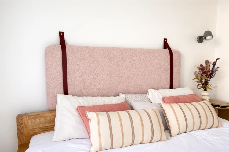 powder pink boucle.png